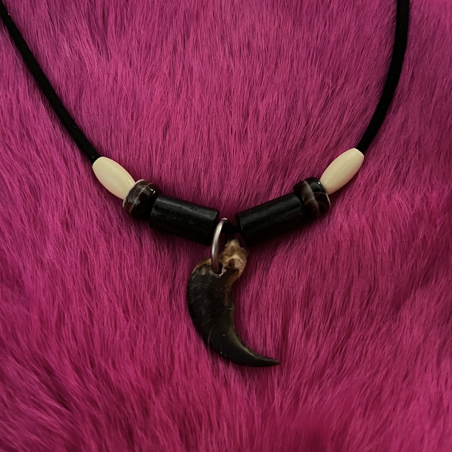 Wolf Claw Pendant 2.0