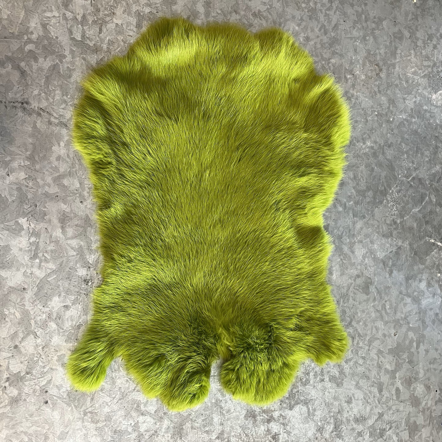 Fourrure de lapin – Teinte en vert acide