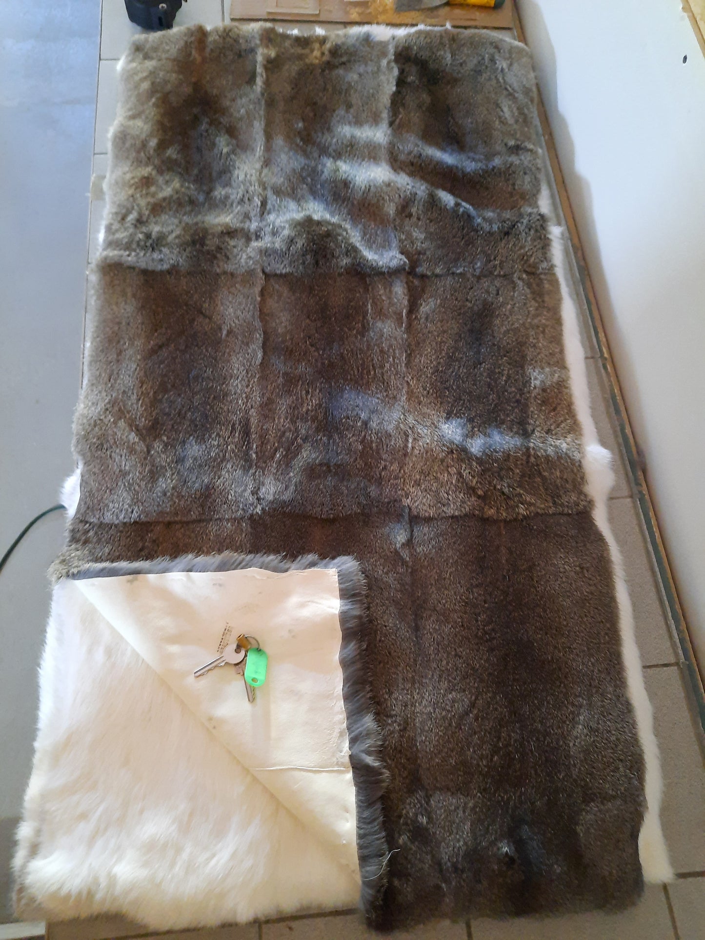 Rabbit Fur, Brown 2'X4'