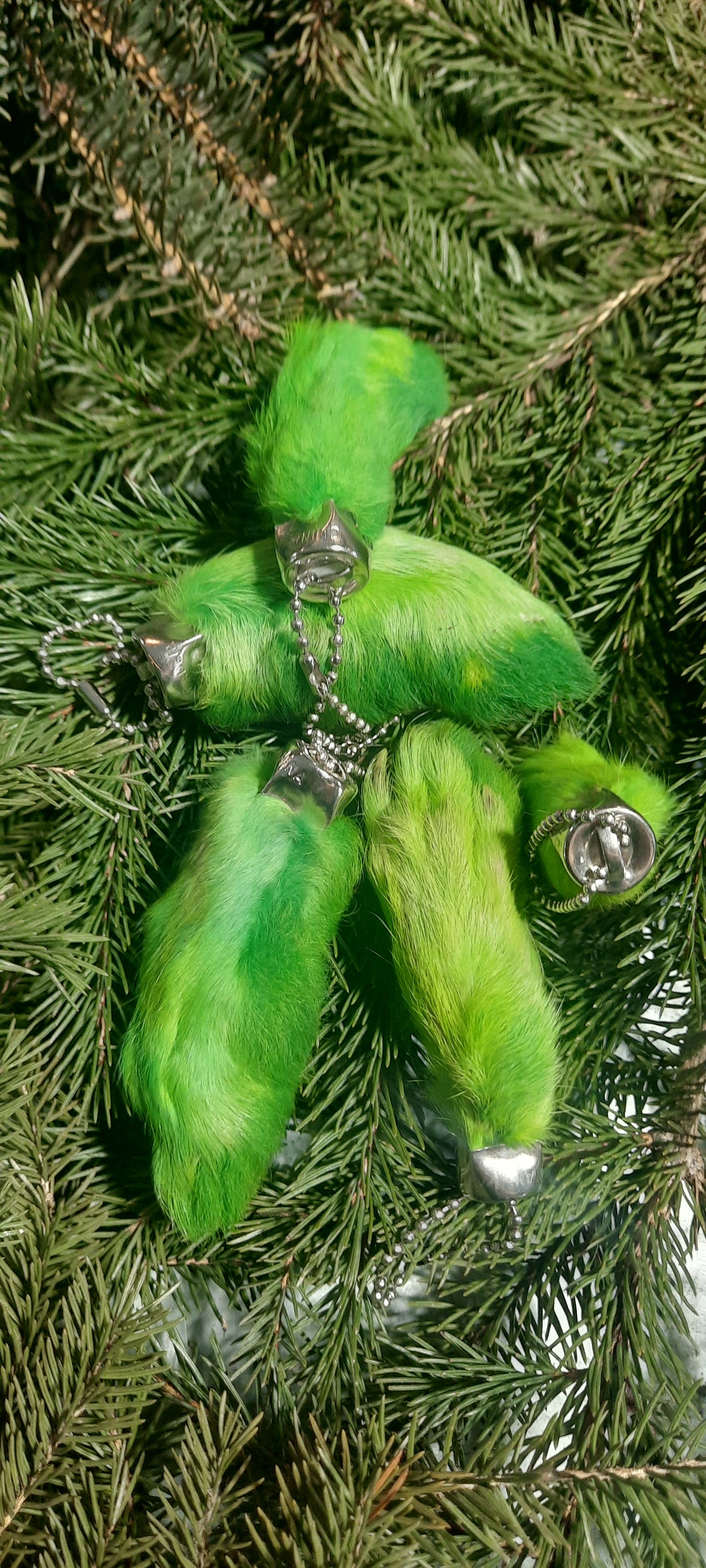 Porte-clés patte de lapin, vert vif