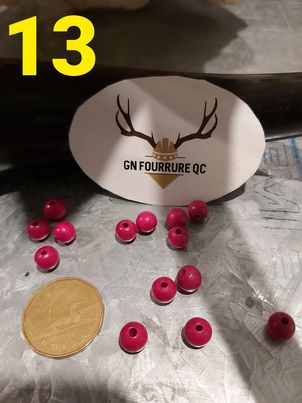 Pièces de collier en bois
