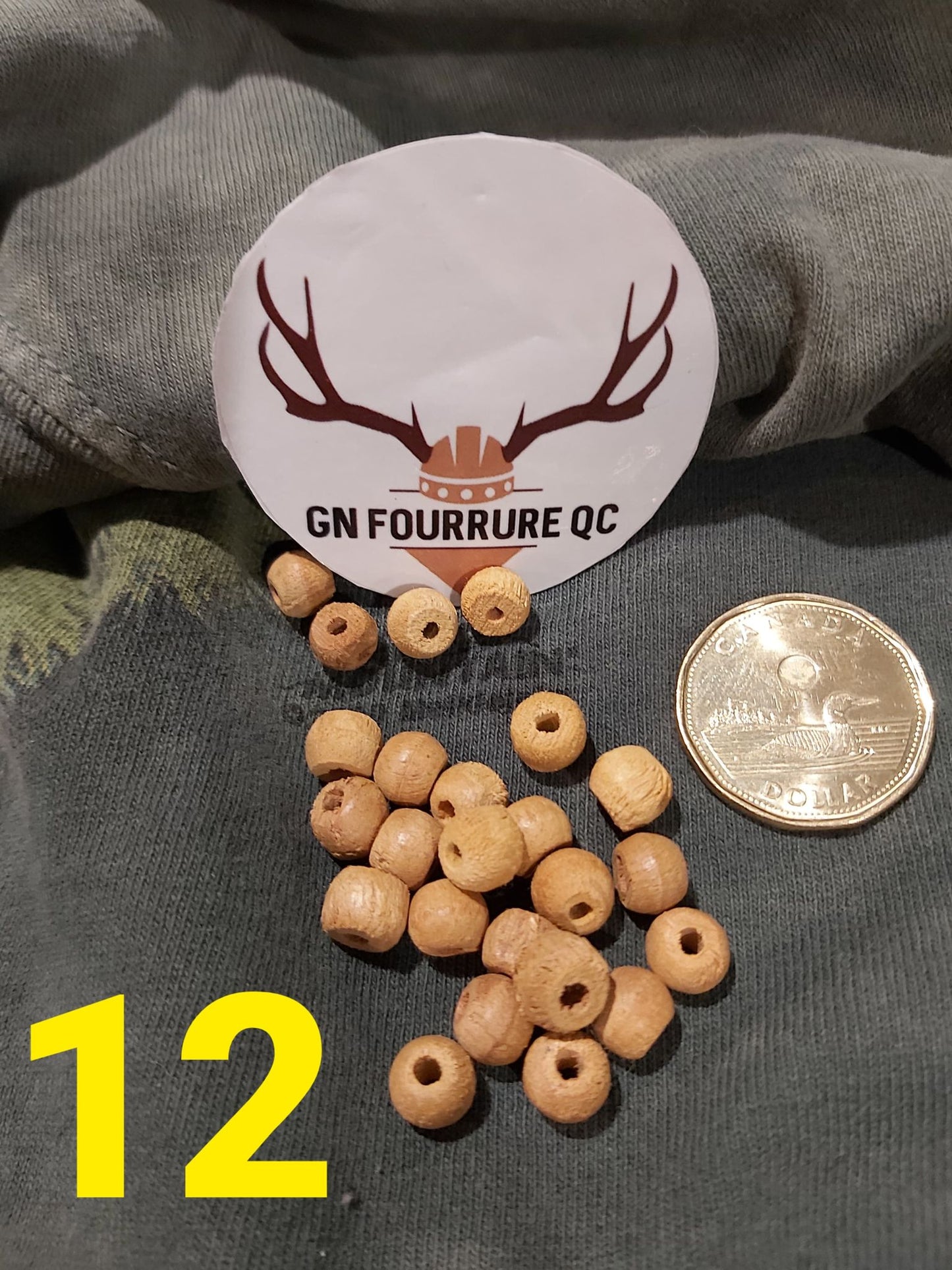Pièces de collier en bois