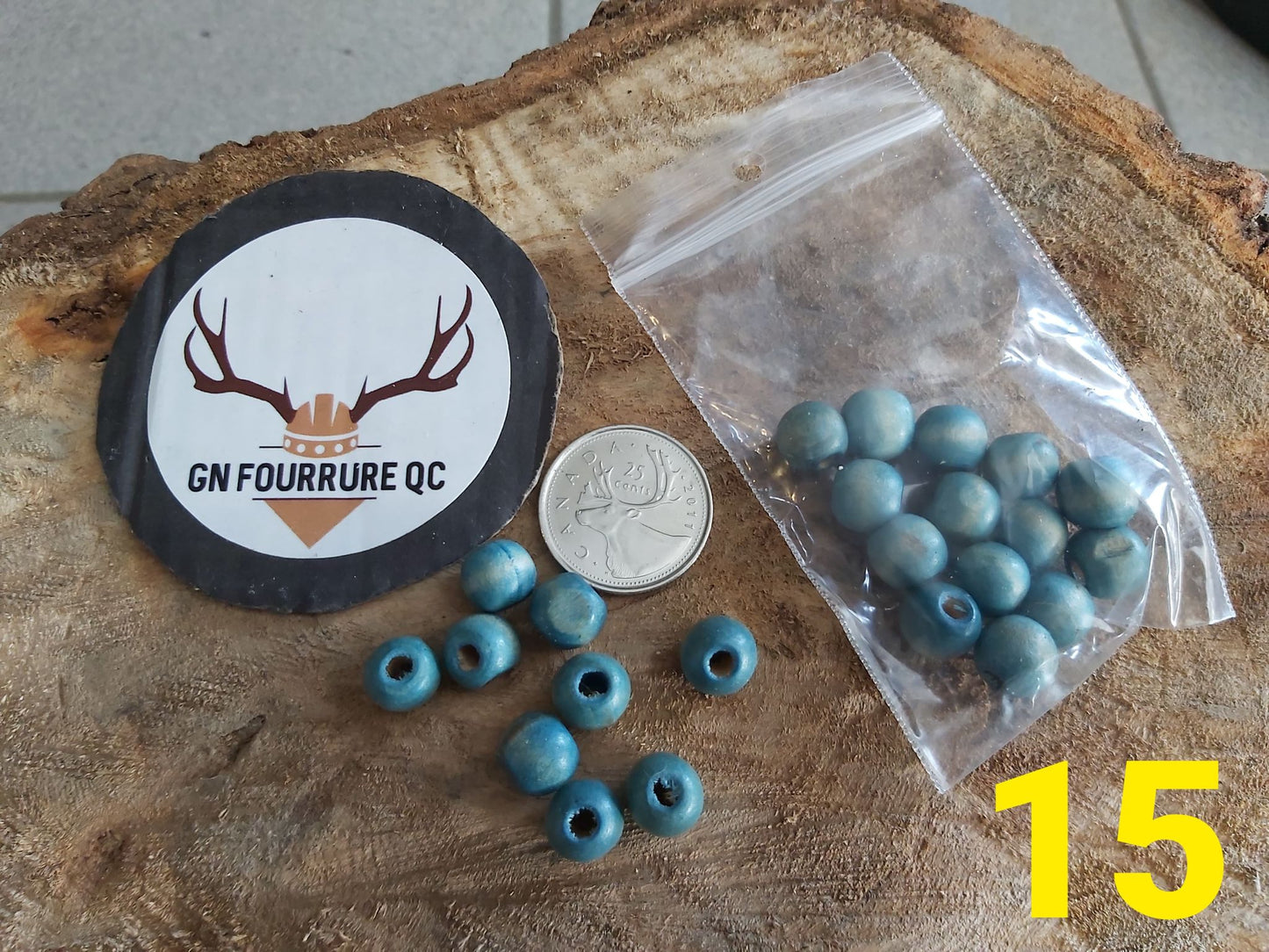 Pièces de collier en bois