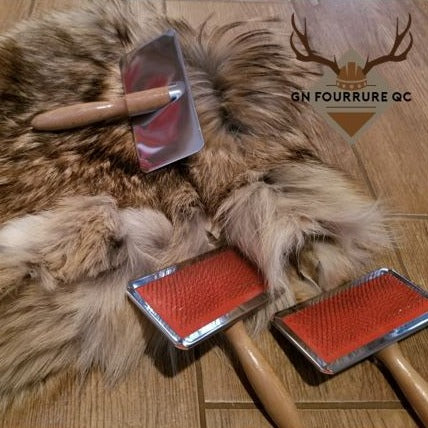 Fur Brush / Brosse à Fourrure