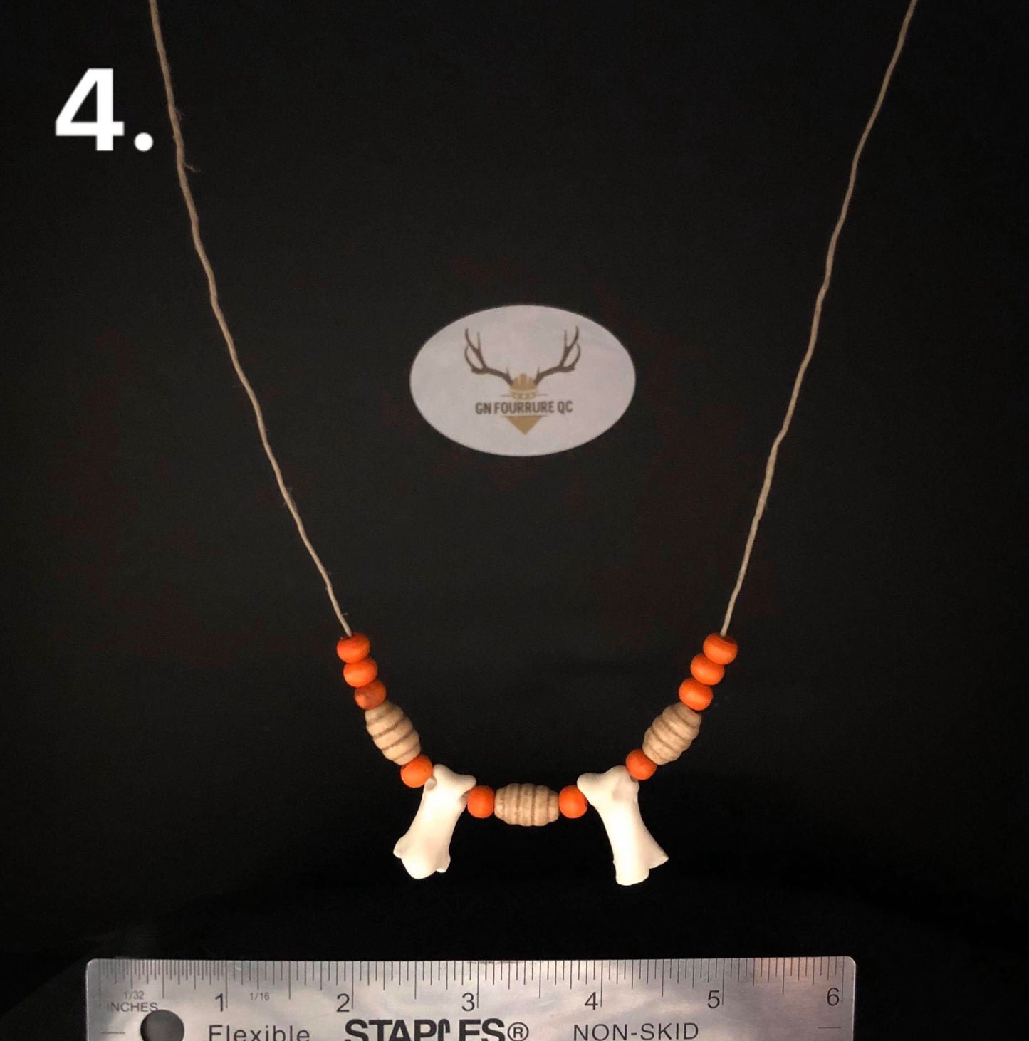 Collier en os d'ours